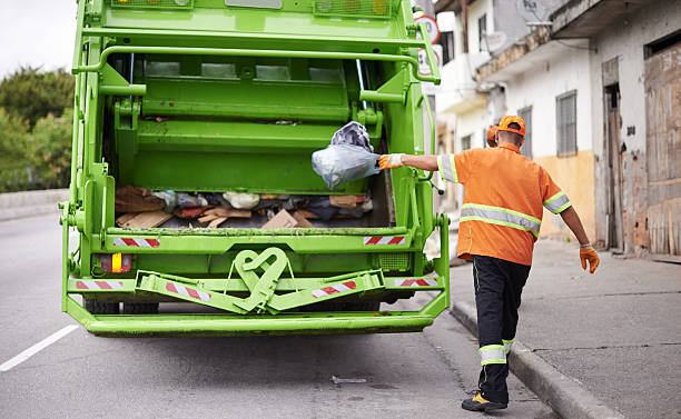 Best Attic Cleanout Services  in Lla Lla, WA